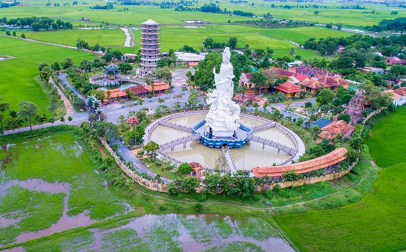 HÀNH TRÌNH KHÁM PHÁ VÙNG ĐẤT TÂY NINH TÂM LINH - A SPIRITUAL JOURNEY TO DISCOVER TAY NINH 5 chua go ken 1